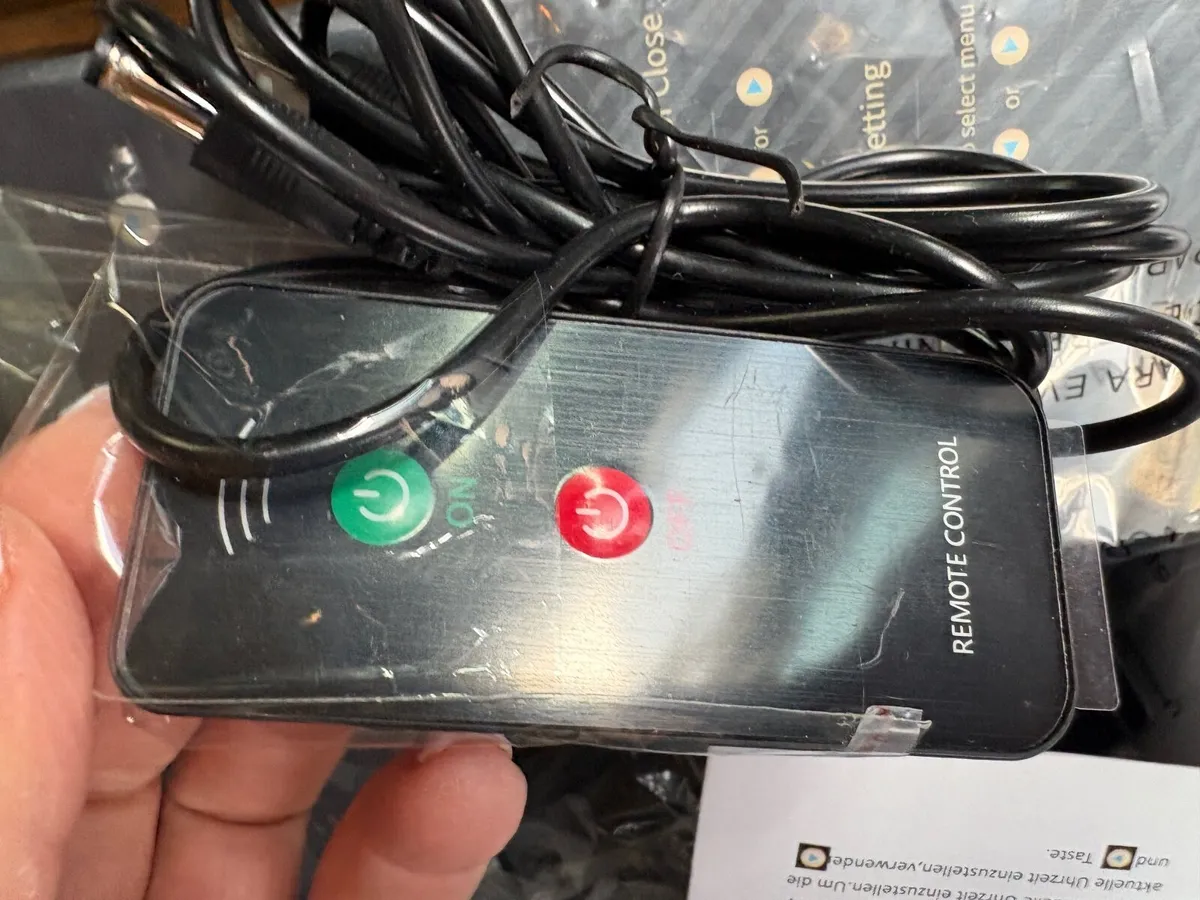 Automatic Chicken Coop door / solar powered - Image 3