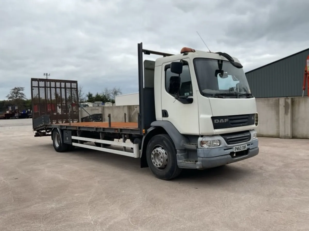 2010 DAF LF55.220 4x2 Beavertail - Image 1