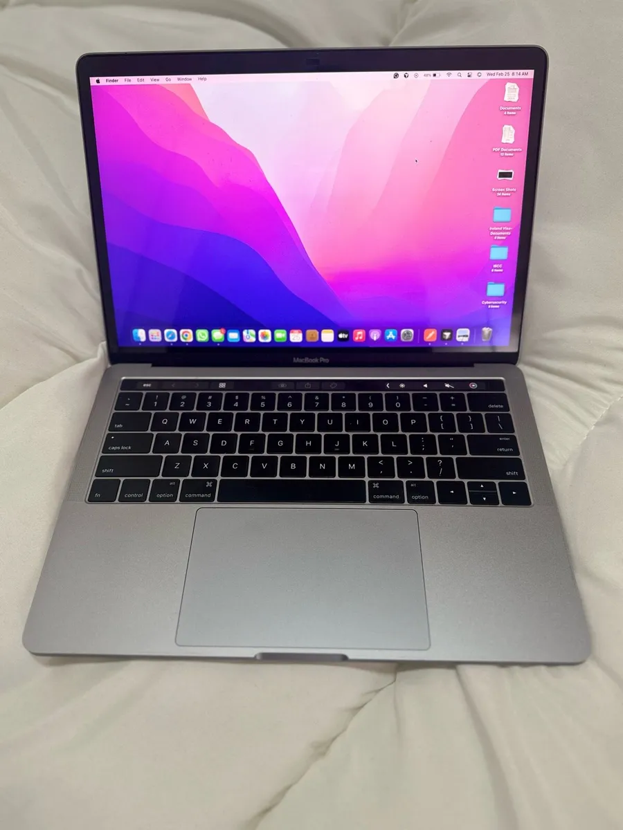 MacBook Pro 2017 - Image 1