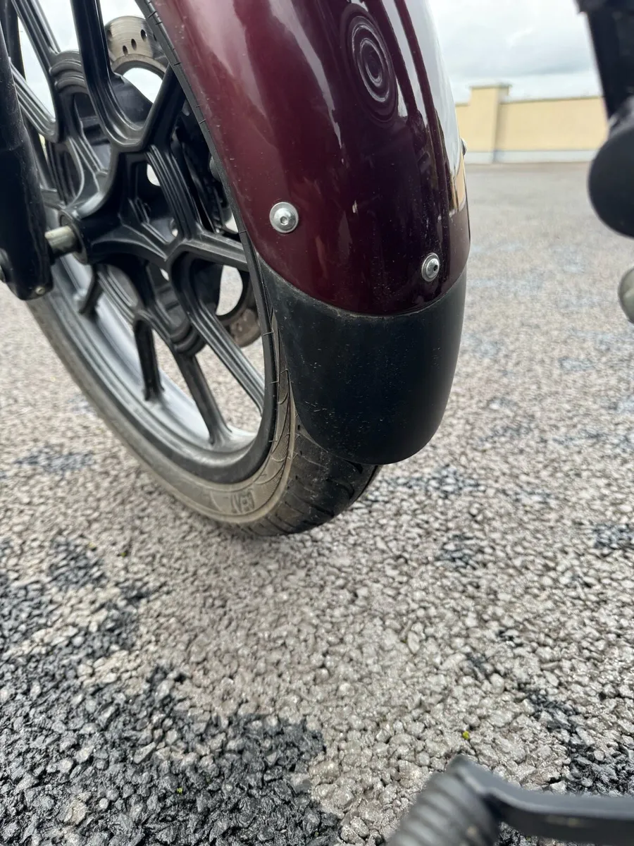 Royal Enfield Meteor 350 - Image 4