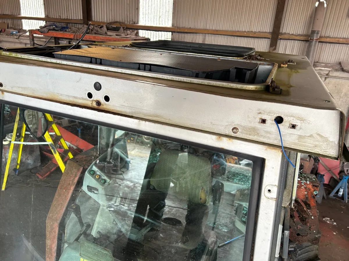 MF 3000 Series Roof Lid - Image 3