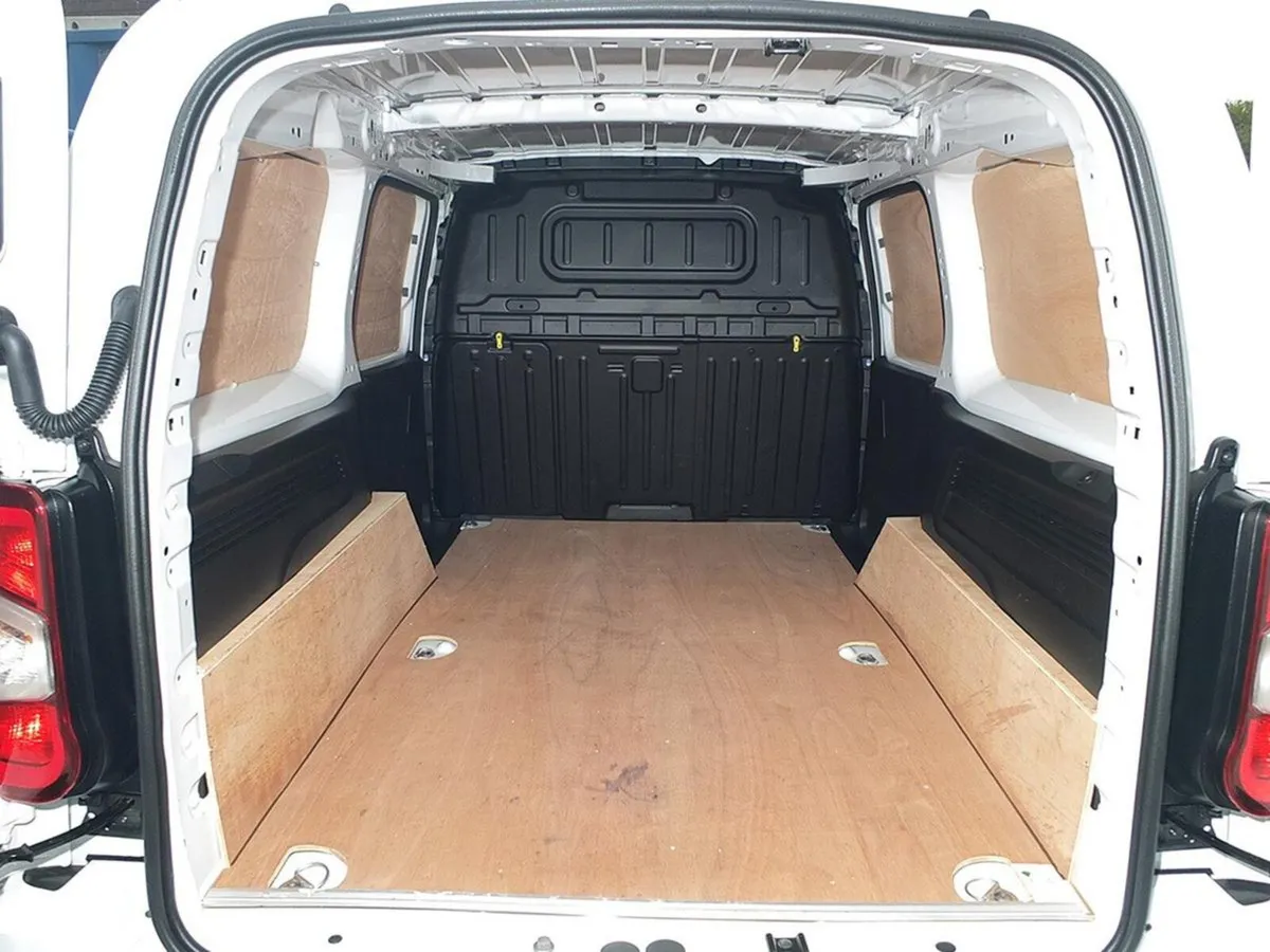 2024 Peugeot Partner Panel Van - Image 2