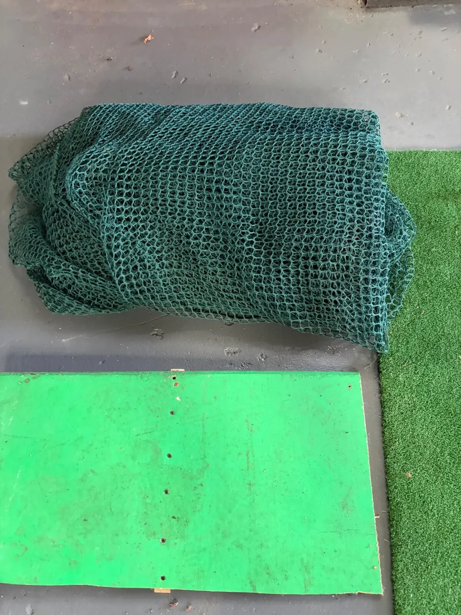 Golf net and Matt - Image 2
