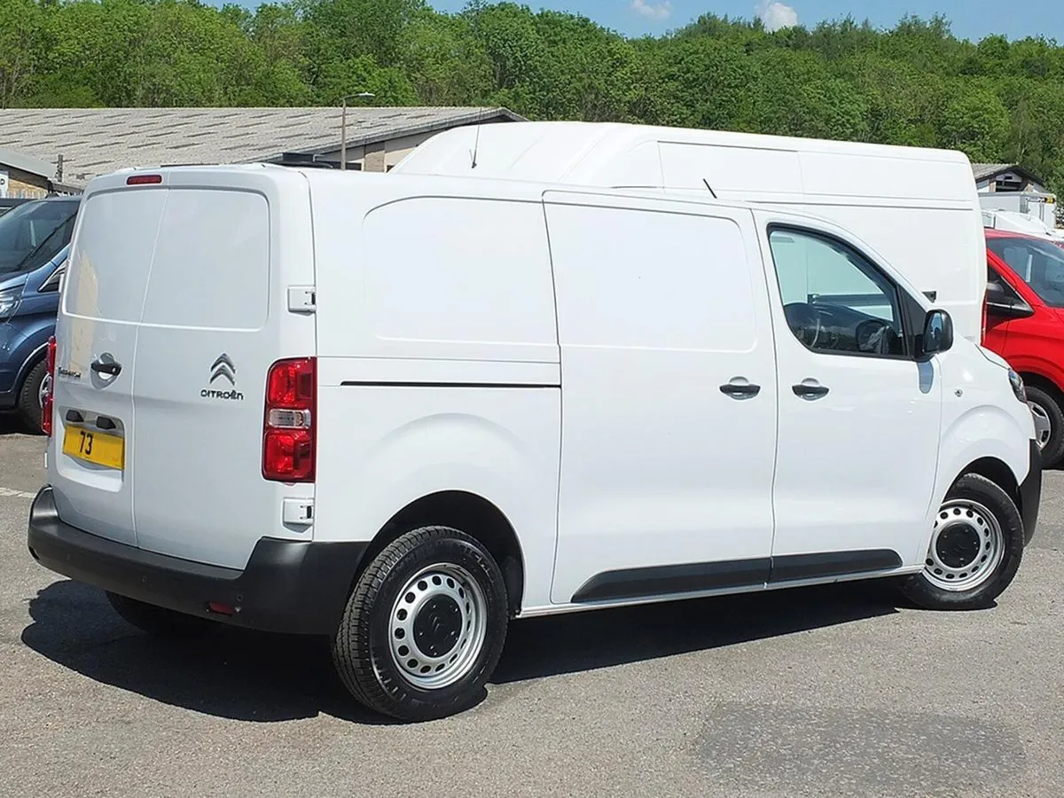 2023 Citroen Dispatch Panel Van - Image 3