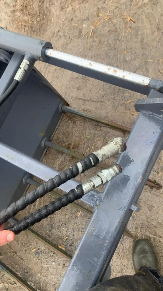 Silage Grab - Image 2