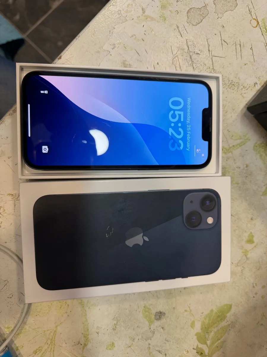 Iphone  13 - Image 2