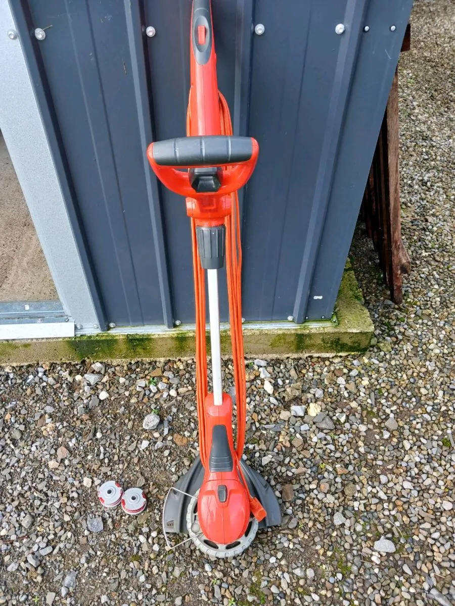 Flymo strimmer - Image 1