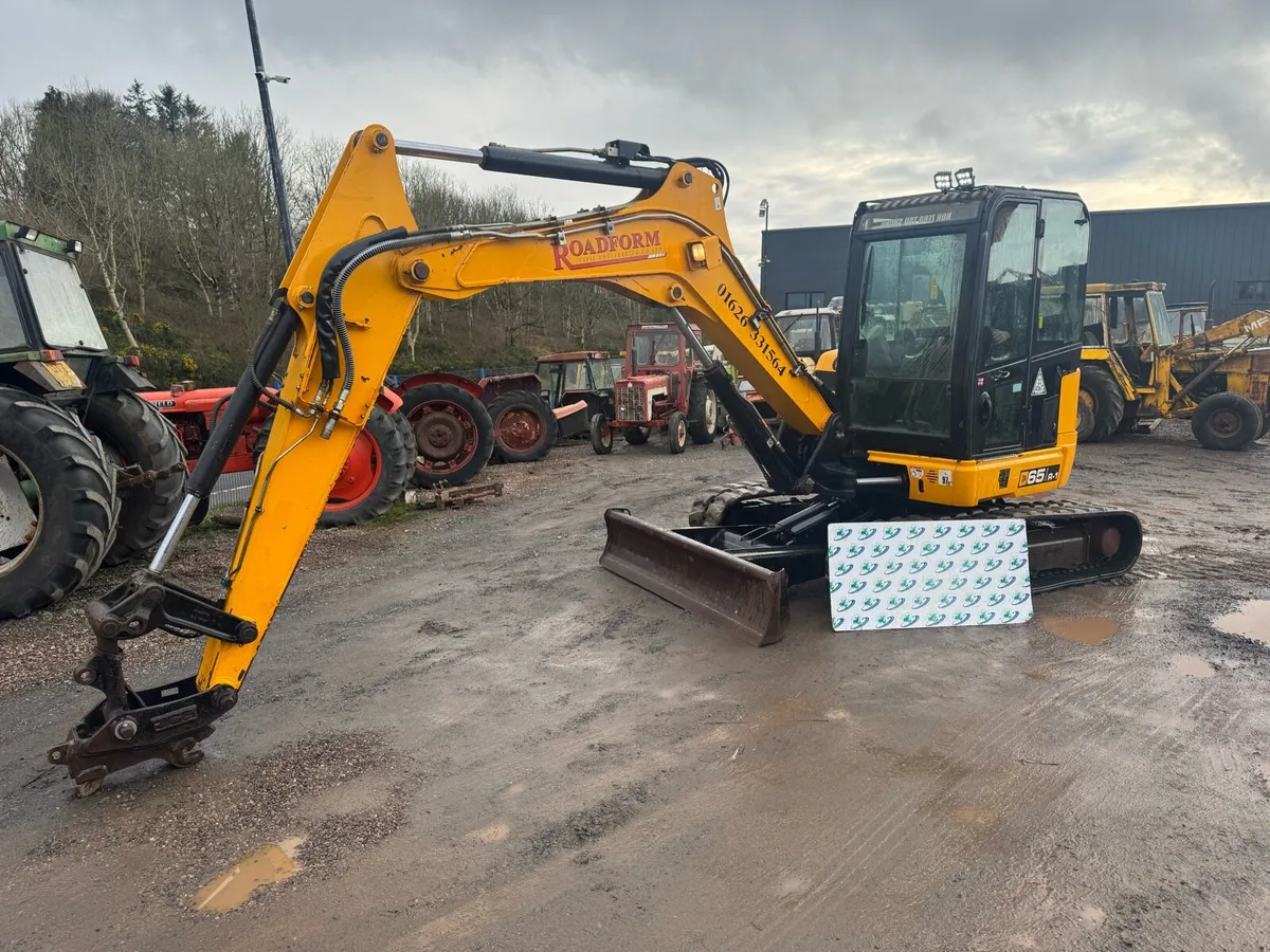 2018 JCB 65 R1 Mini Digger - Image 1
