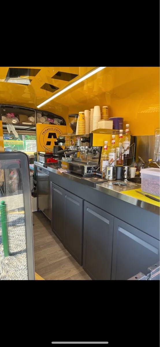 Citreon HY Coffee Van - Image 3