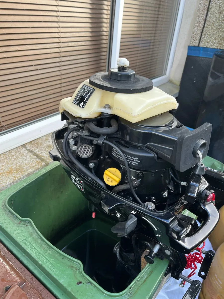 Mercury four stroke 2.5 short shaft. - Image 3