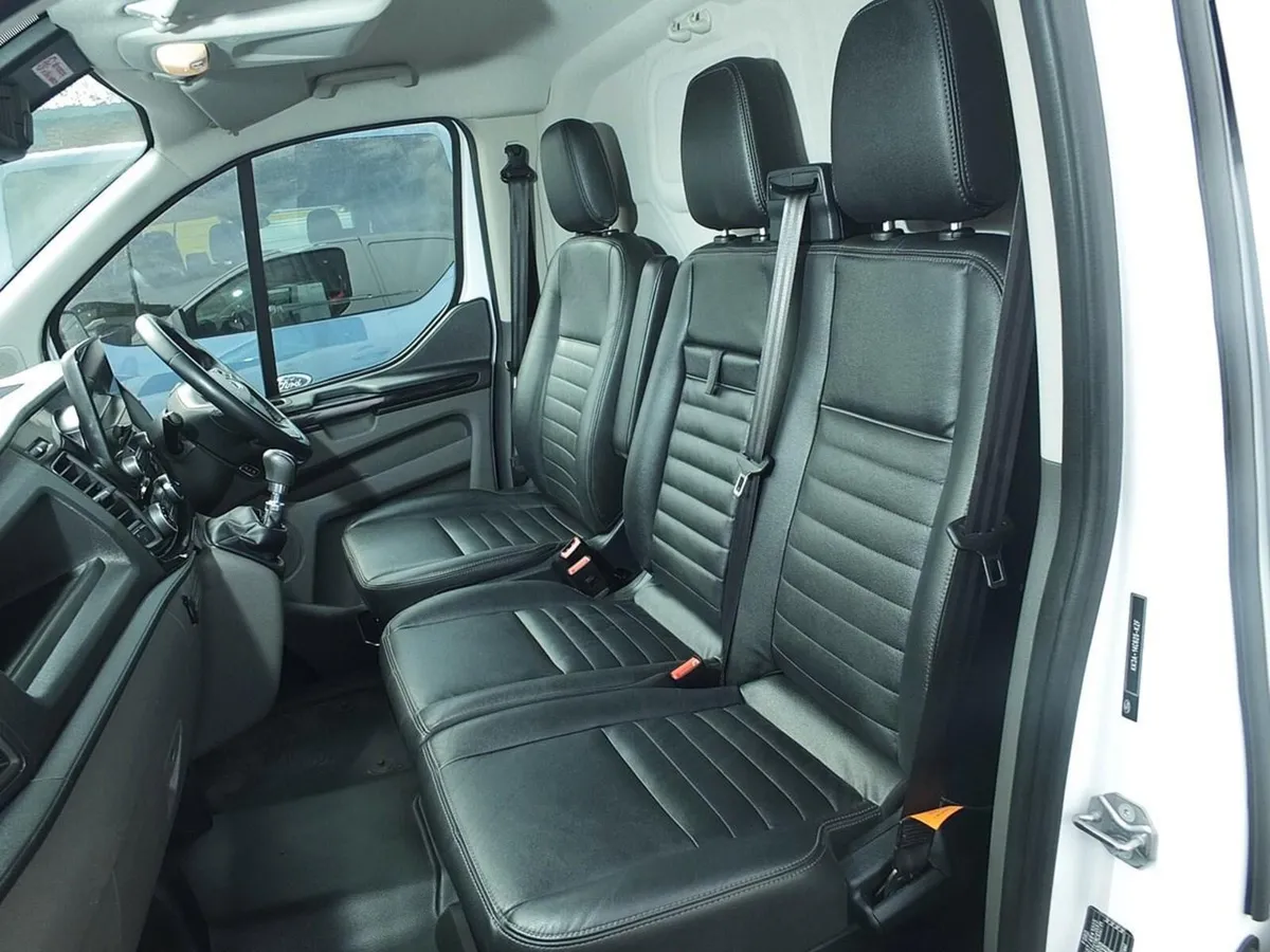 2021 Ford Transit Custom Low Roof Panel Van - Image 4
