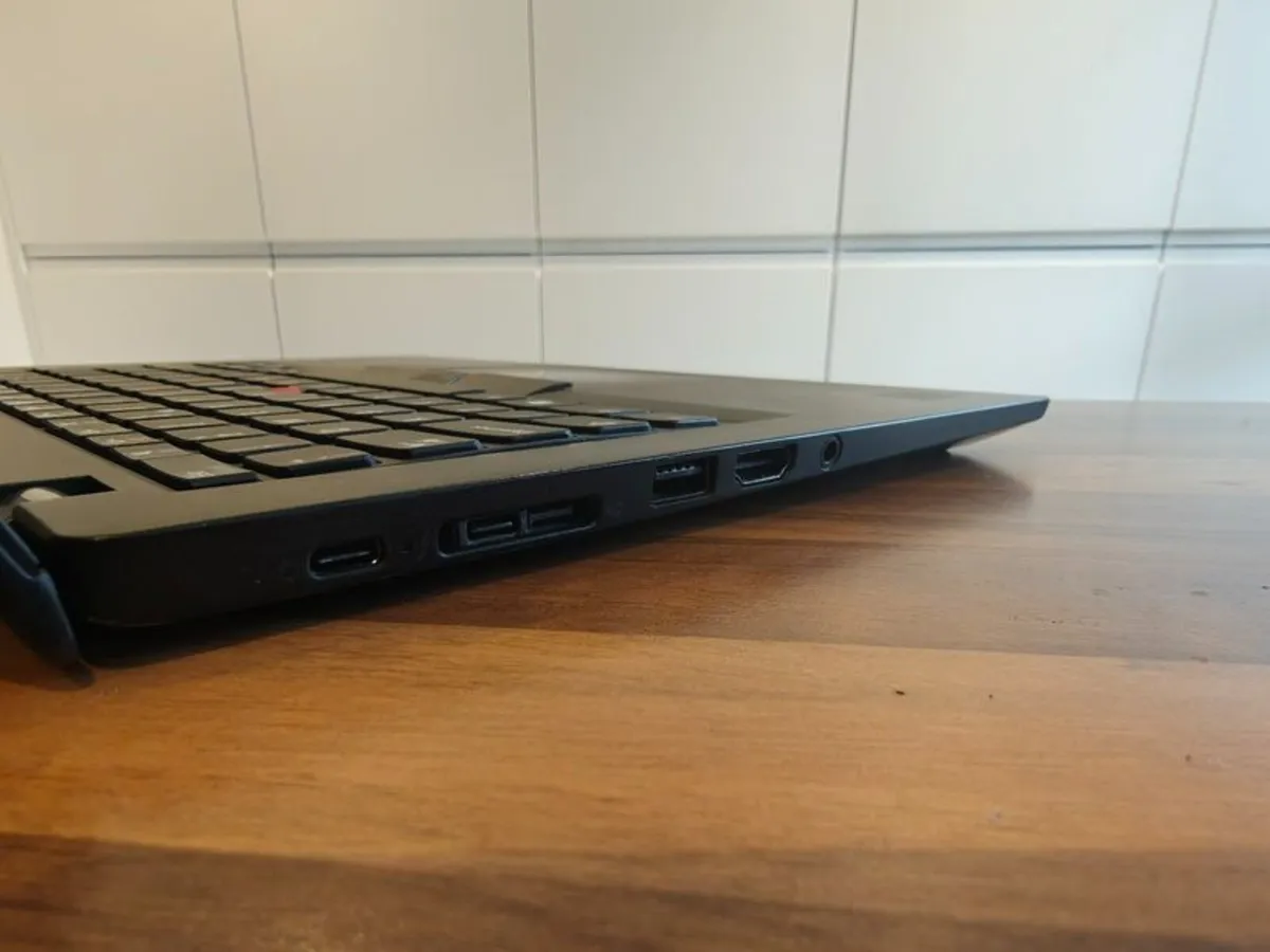Lenovo X13 | i5 (10th gen) | 8GB | 256GB | 13.3" - Image 4