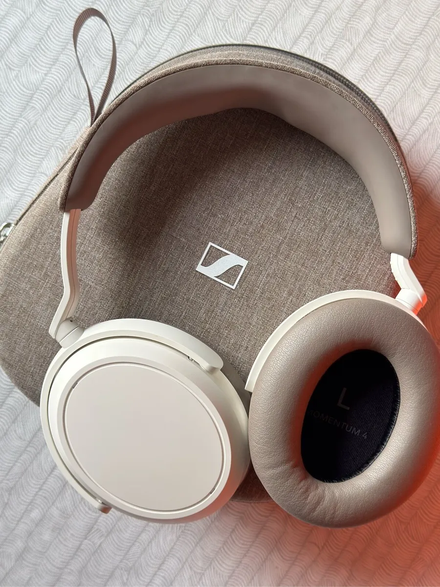 Sennheiser Momentum 4 Wireless Headphones - Image 4
