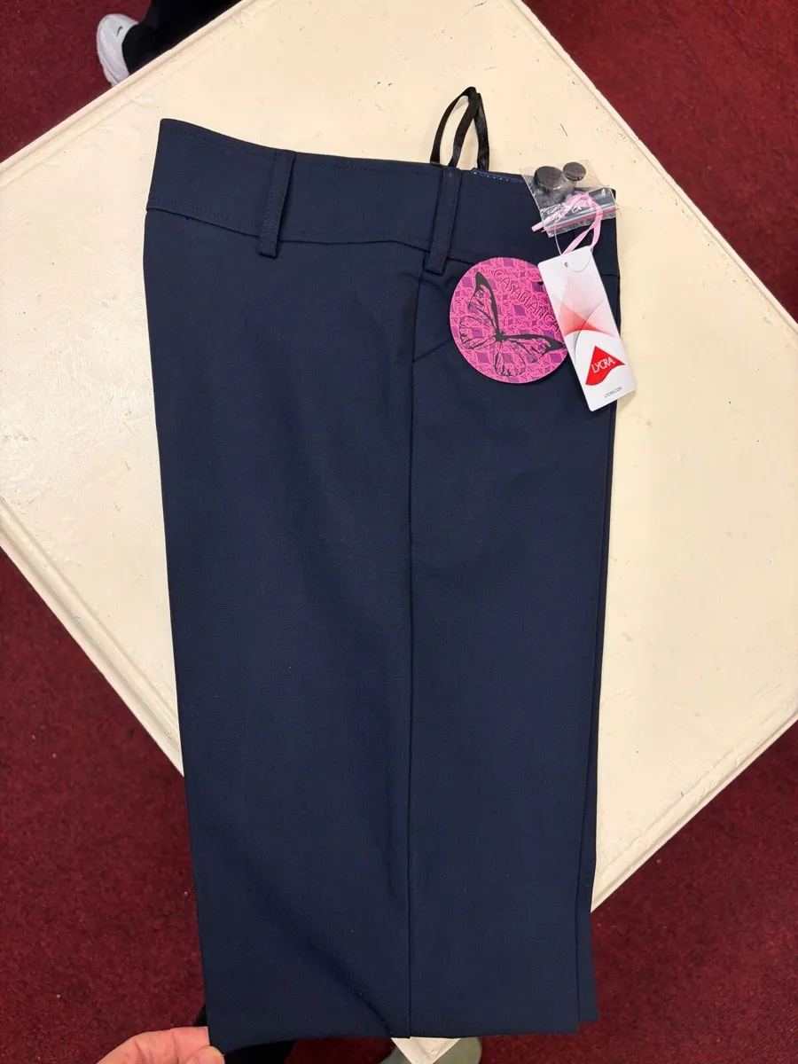 School uniforms (Irish made) 132pcs - Image 4