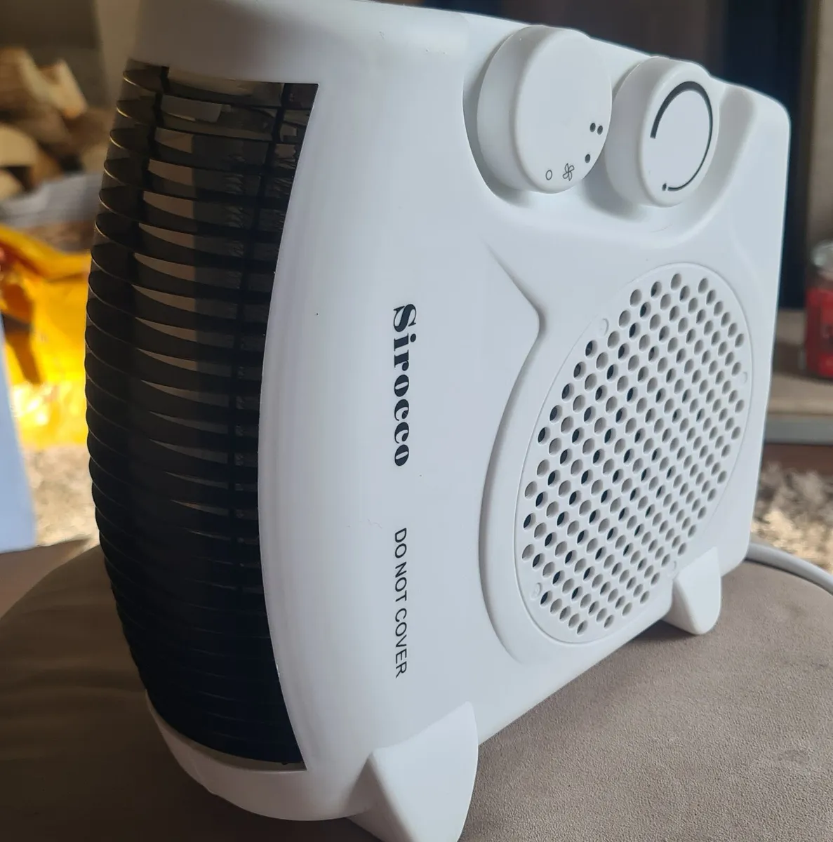 Dual fan heater 2000w - Image 1