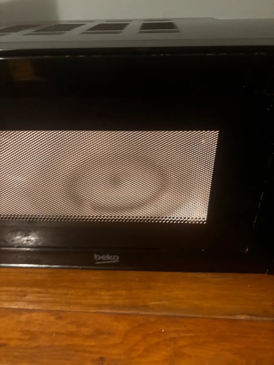 Microwave - Image 3