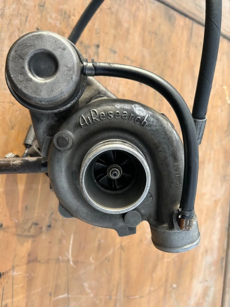 Toyota Hilux 2.4 diesel turbo for sale - Image 1