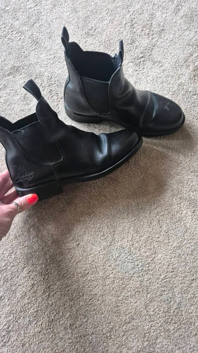 Riding boots - Image 3