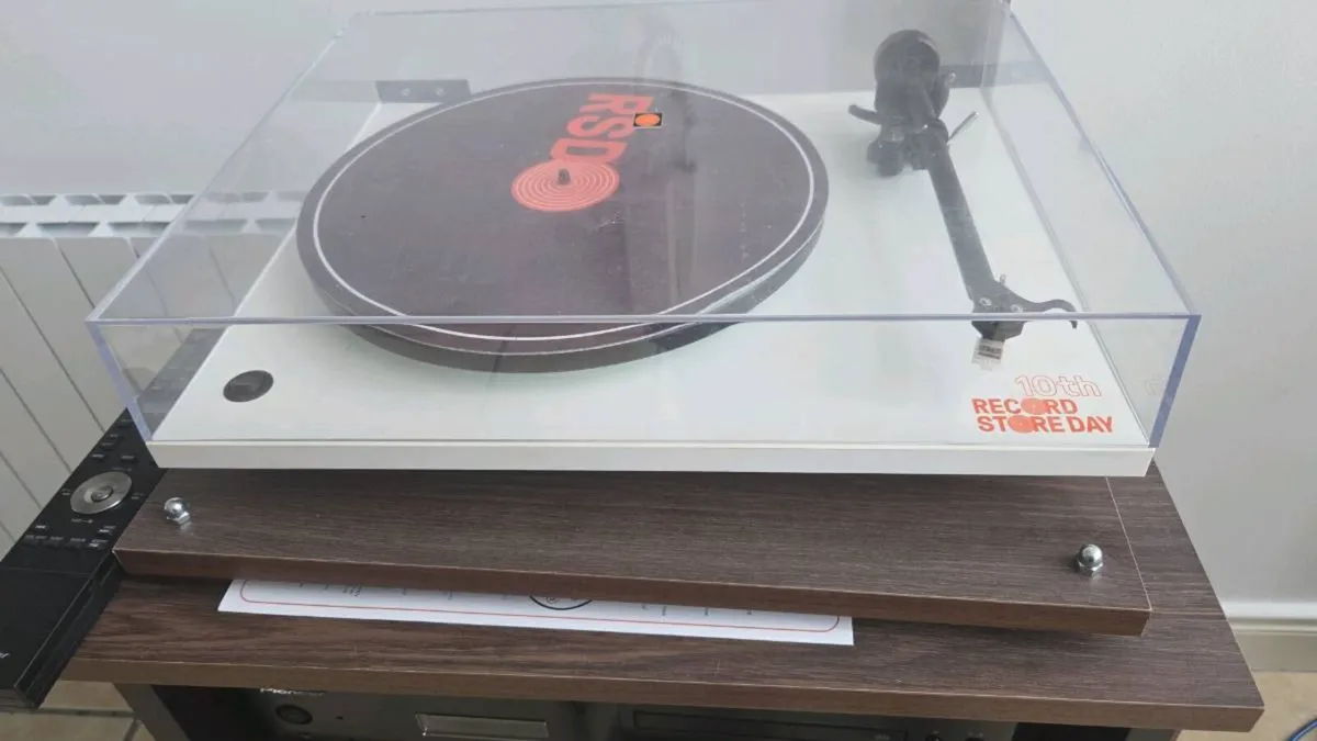 Rega rsd 500 turntable - Image 1