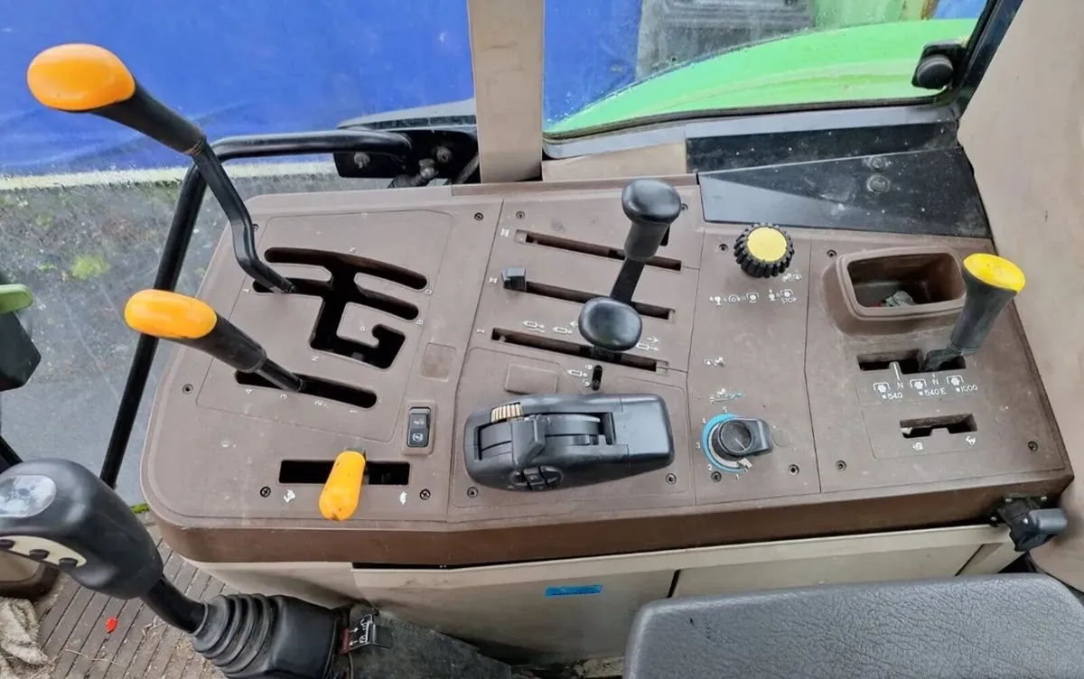 John Deere 6320 Tractor only 1600 hours ex gov - Image 3