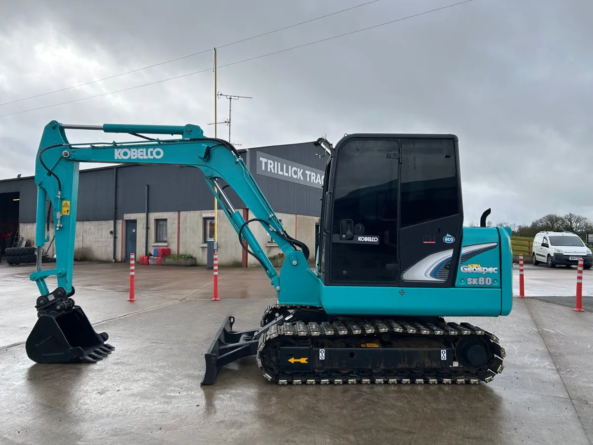 2017 Kobelco SK 60-8 C/W New Rubber Track Pads - Image 2