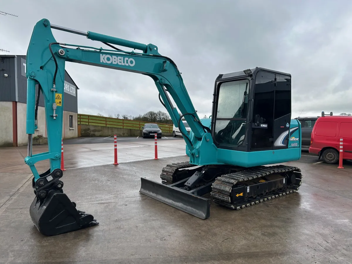 2017 Kobelco SK 60-8 C/W New Rubber Track Pads - Image 1