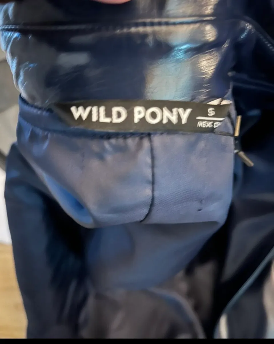 New navy rain coat with tags - Image 4