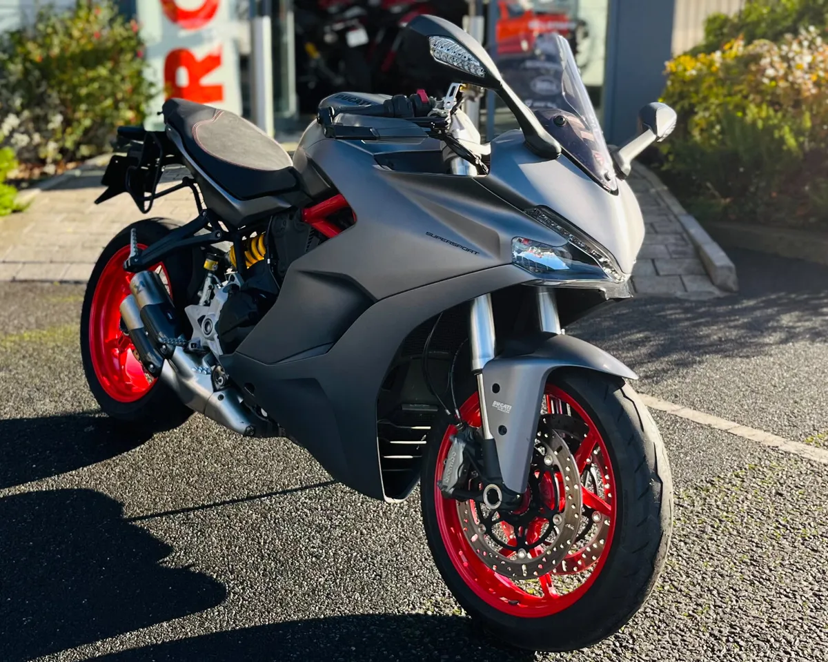 DUCATI SUPER SPORT €169 per month - Image 2
