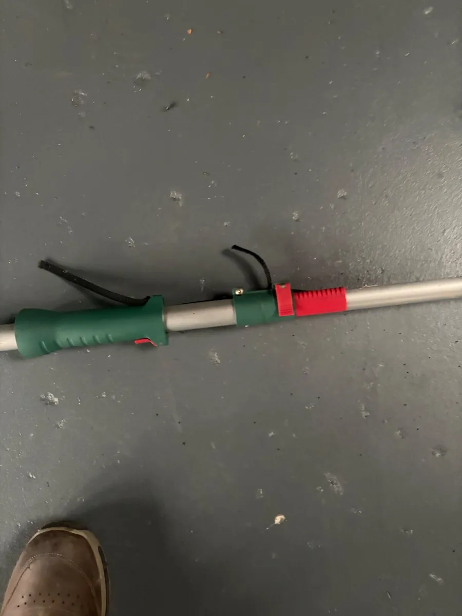 Tree pruning tools - Image 2