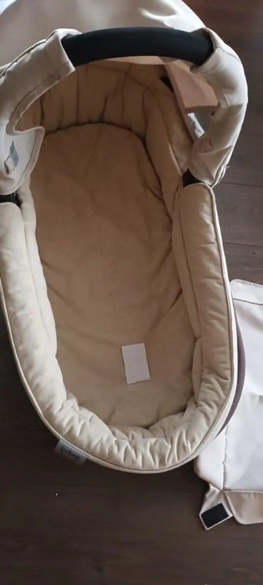 Pram/Buggy - Image 2