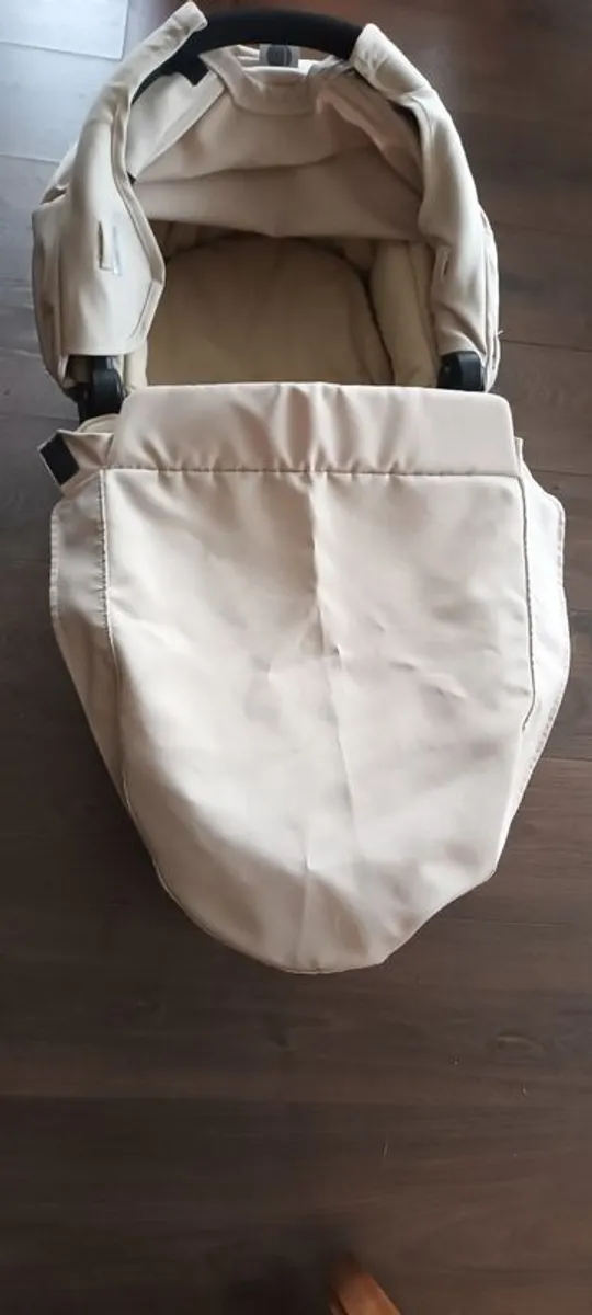 Pram/Buggy - Image 4