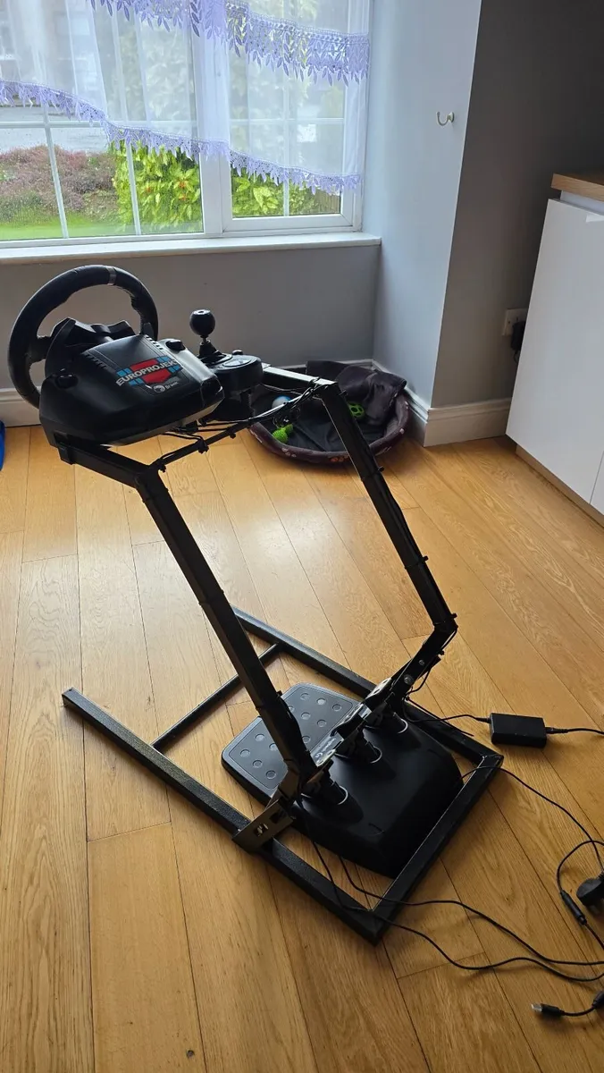 Logitech G920 Racing Sim - Image 4