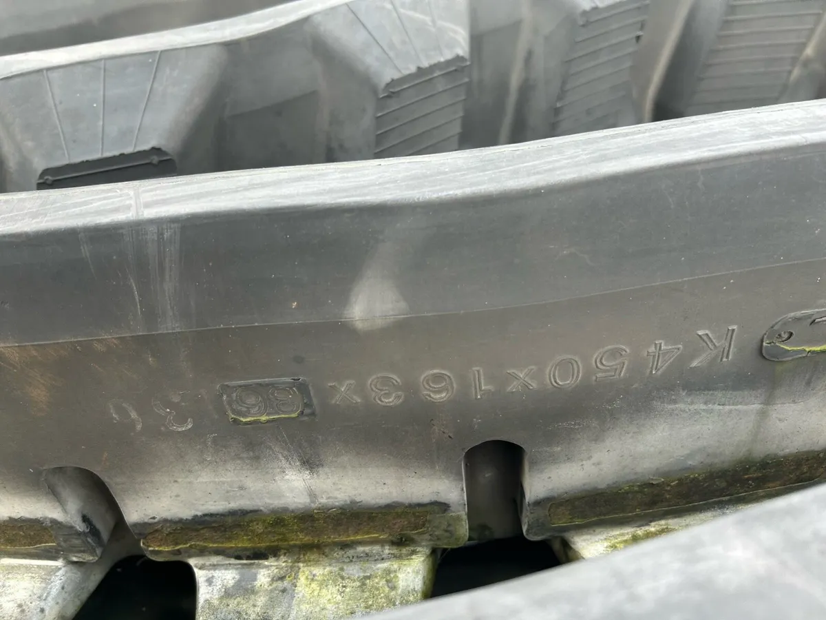 Rubber digger tracks - Image 3