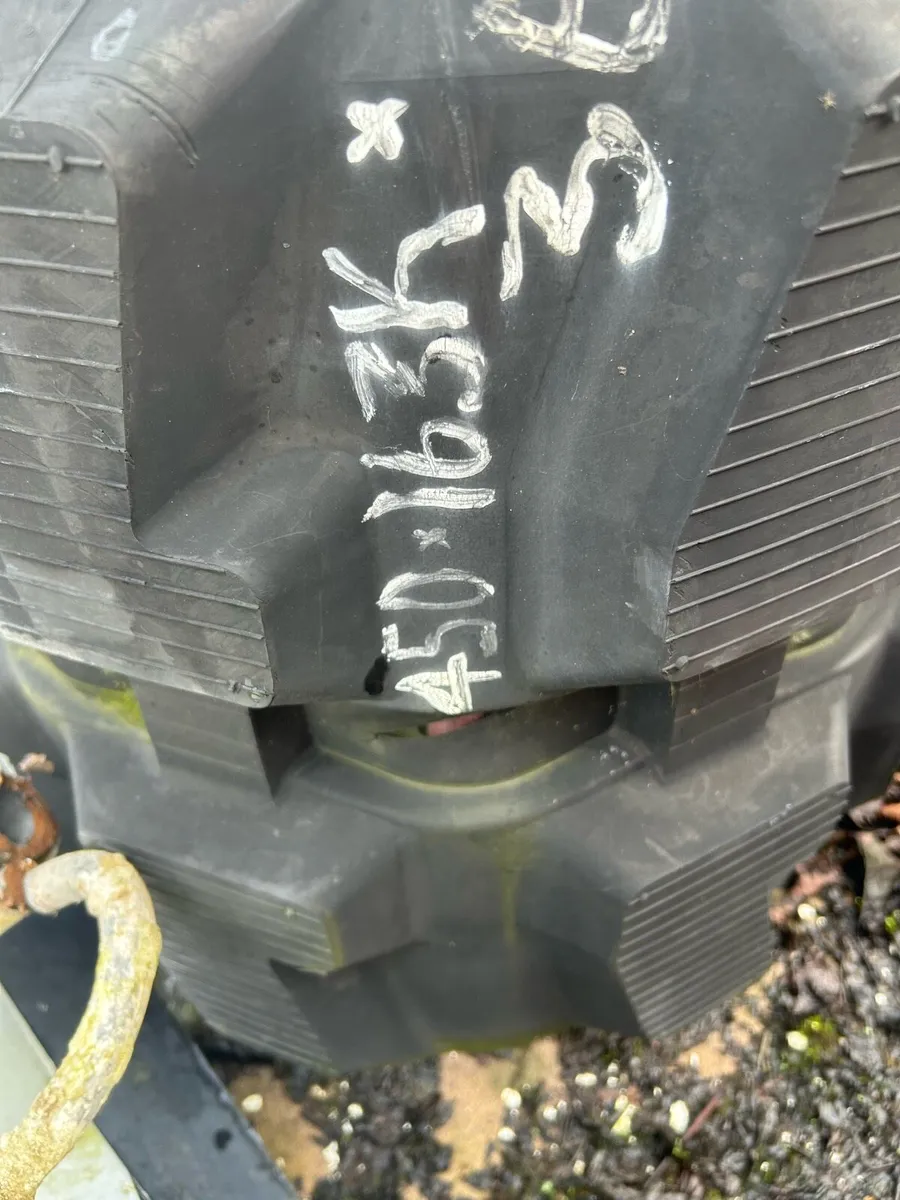 Rubber digger tracks - Image 1