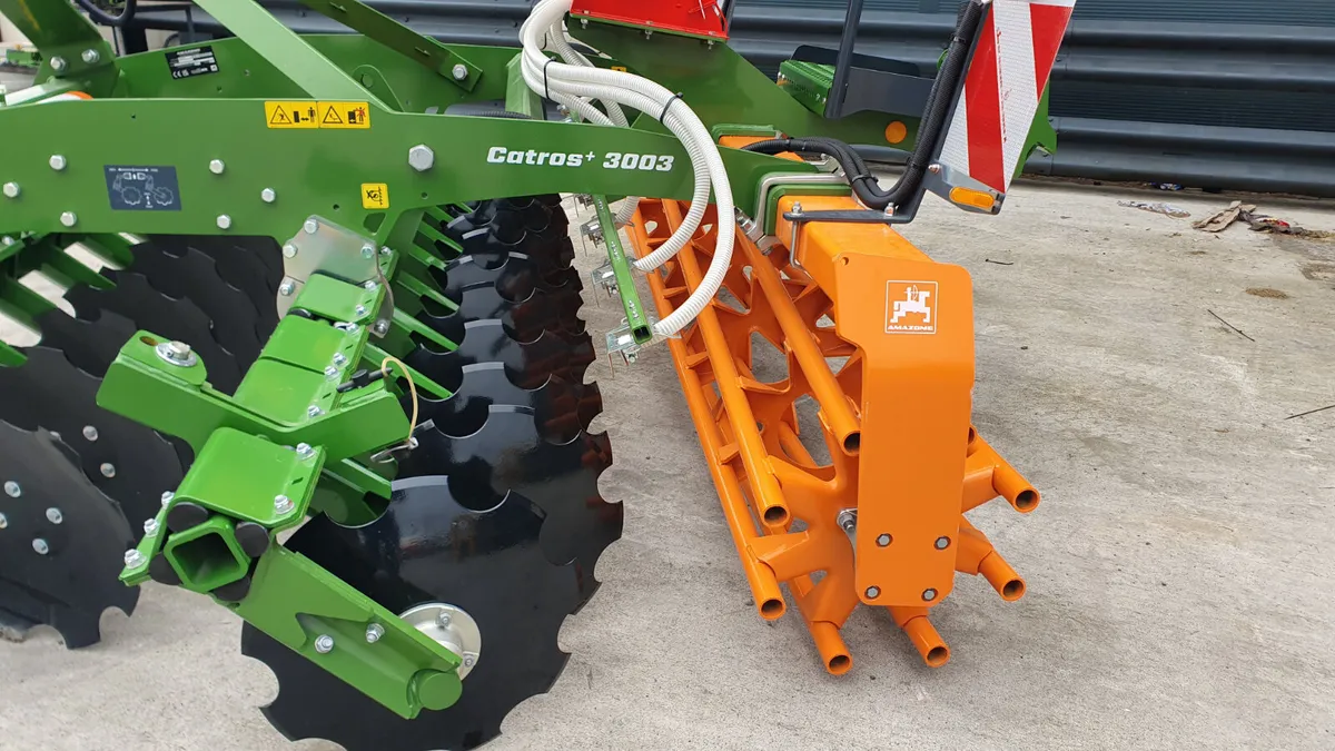 New Amazone 3003 Disc Harrow with APV Air Seeder - Image 4