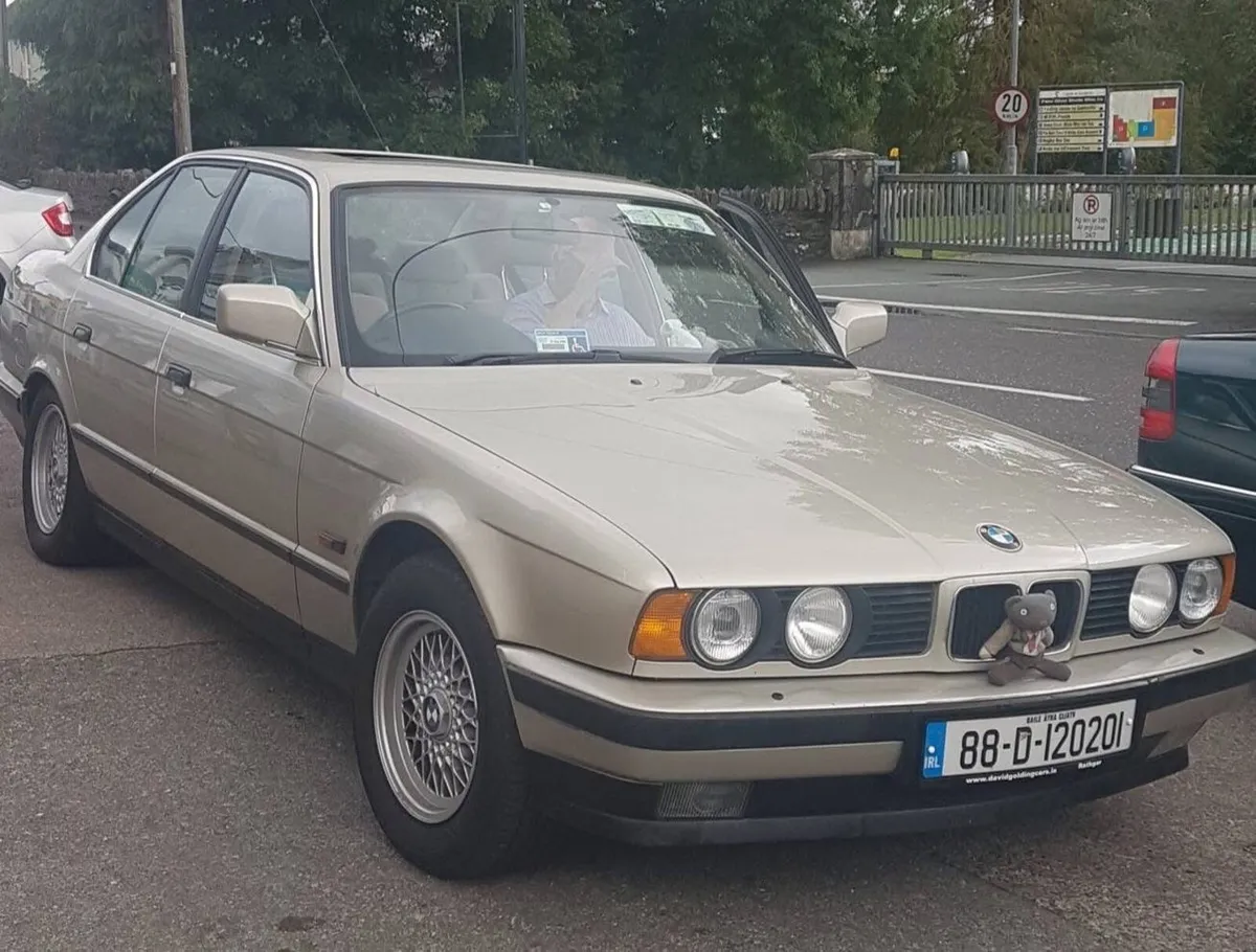 Classic BMW 5-Series 1988 - Image 1