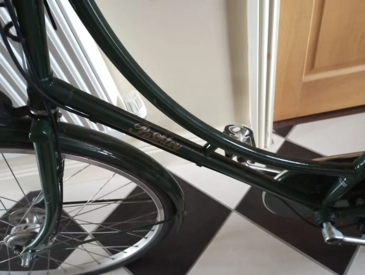 Ladies Pashley bicycle - Image 3