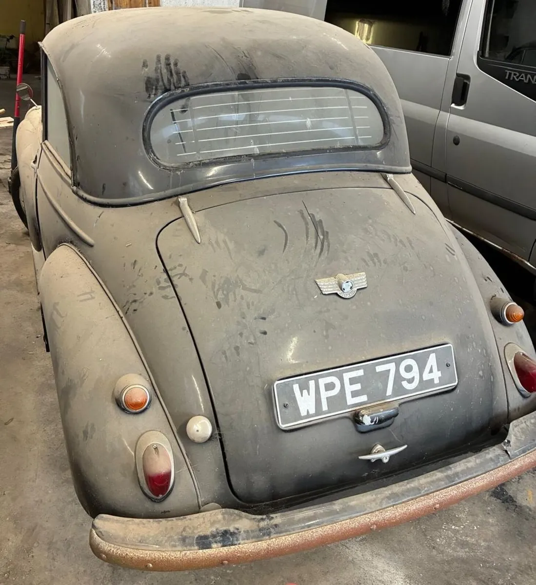 Vintage Car - Image 2