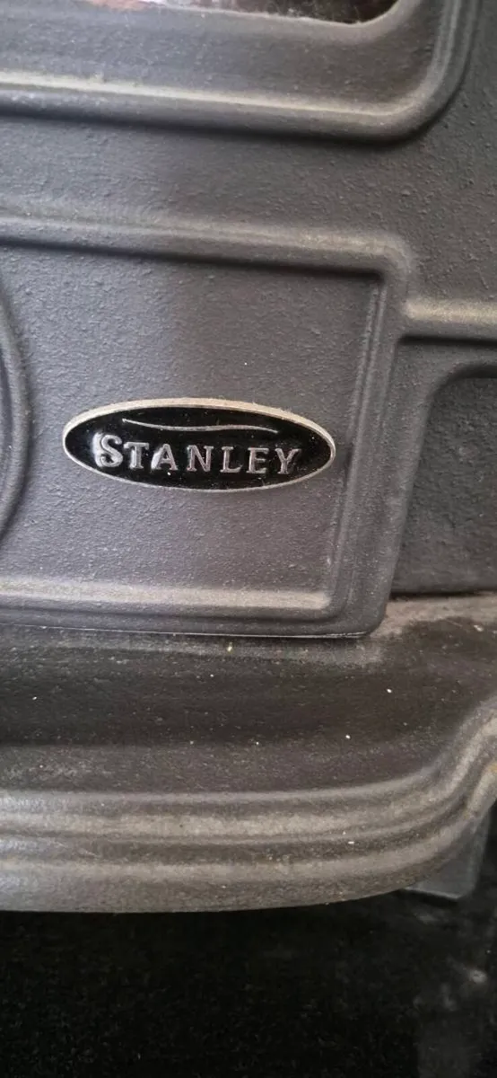 Fireplace and stove - Image 2