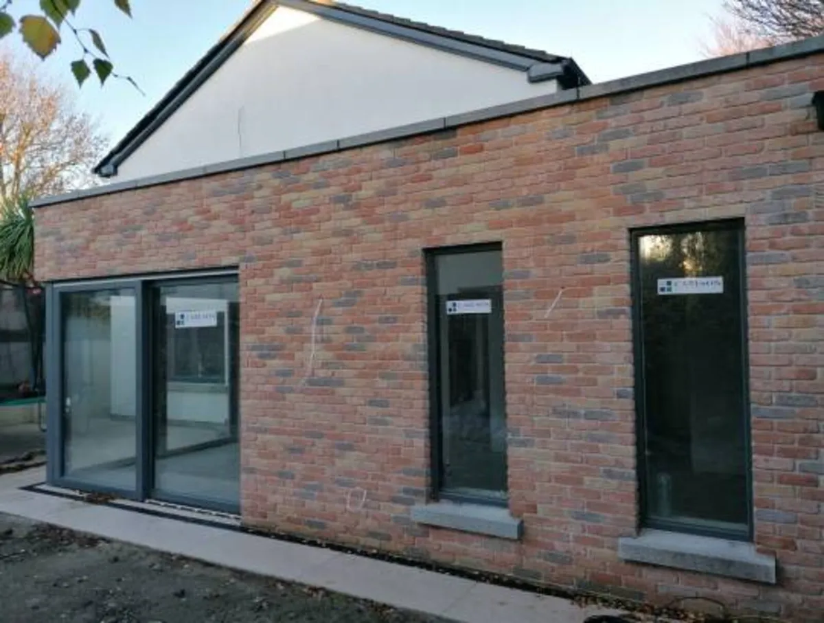 Bricklaying contractor available - Image 1