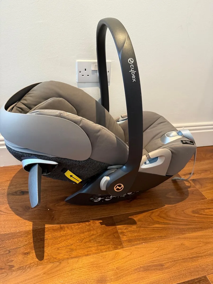 Cybex cloud z car seat - Image 2