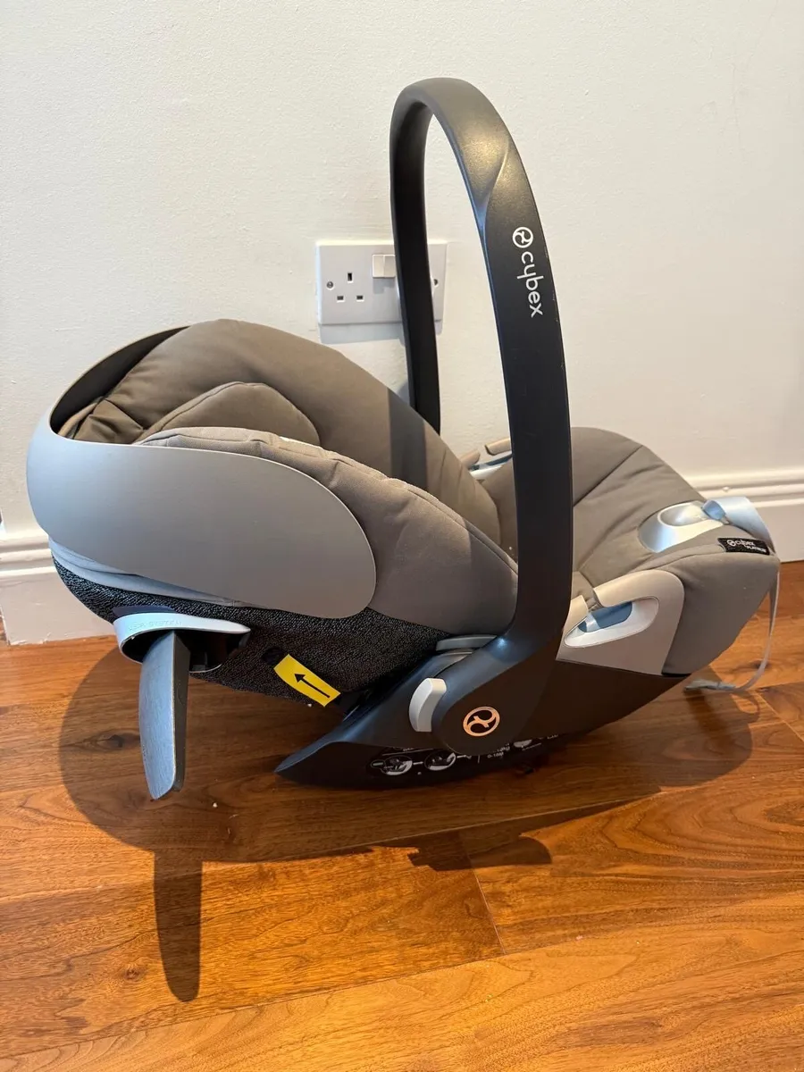 Cybex cloud z car seat - Image 3
