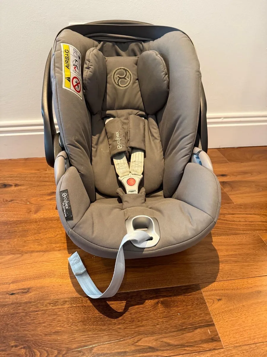 Cybex cloud z car seat - Image 4