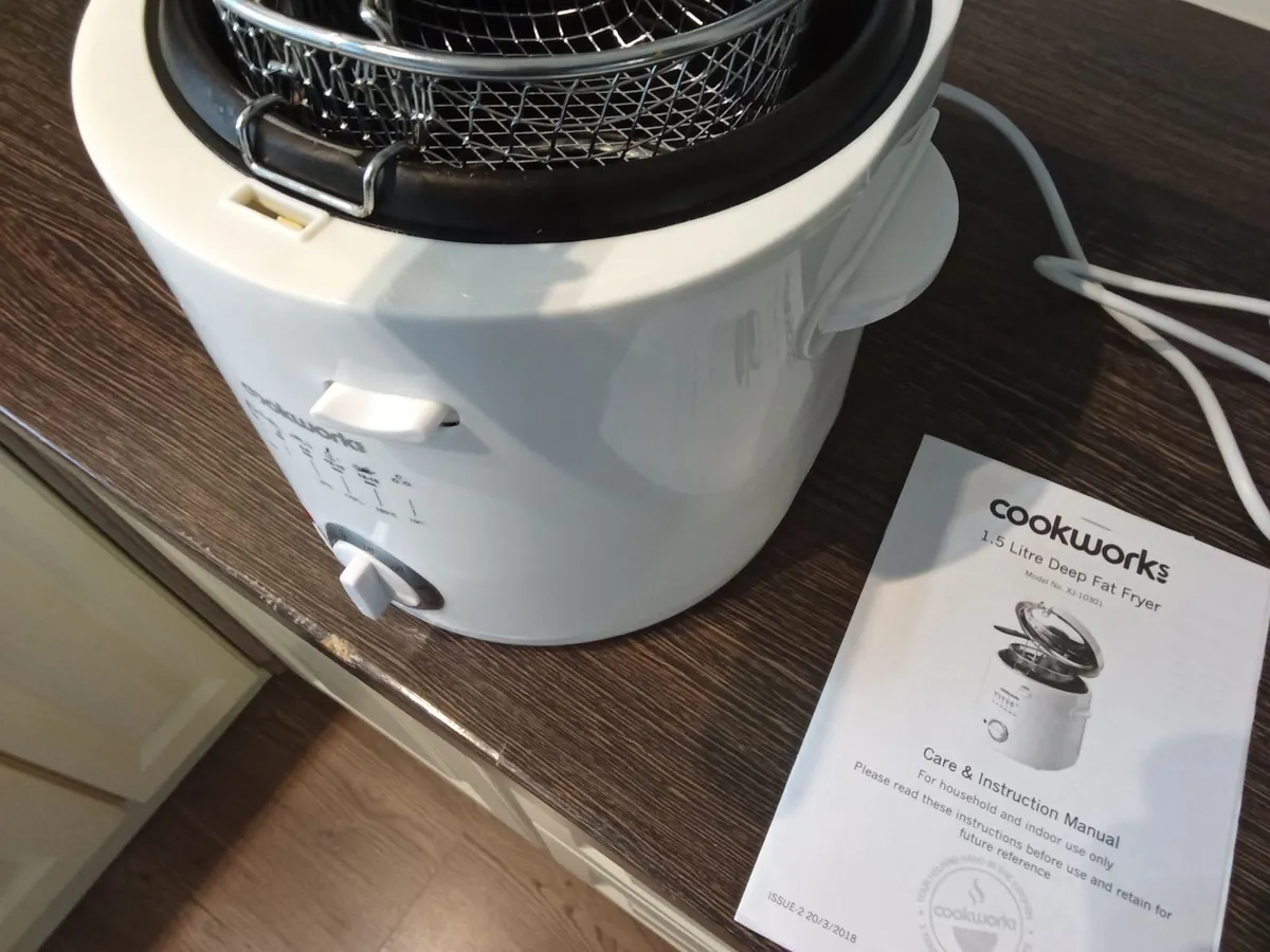 1.5 Litre Deep Fat Fryer. - Image 2