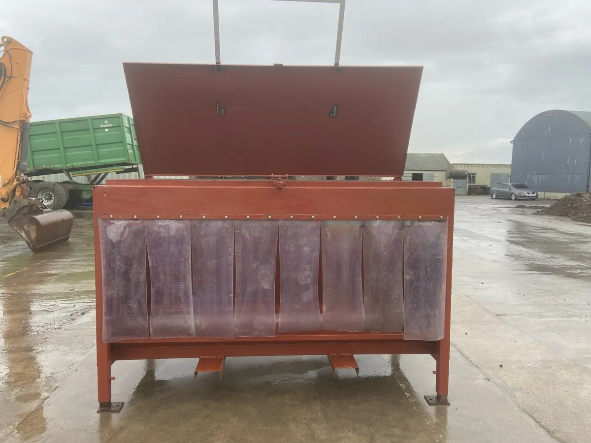 Ad lid feeder - Image 1