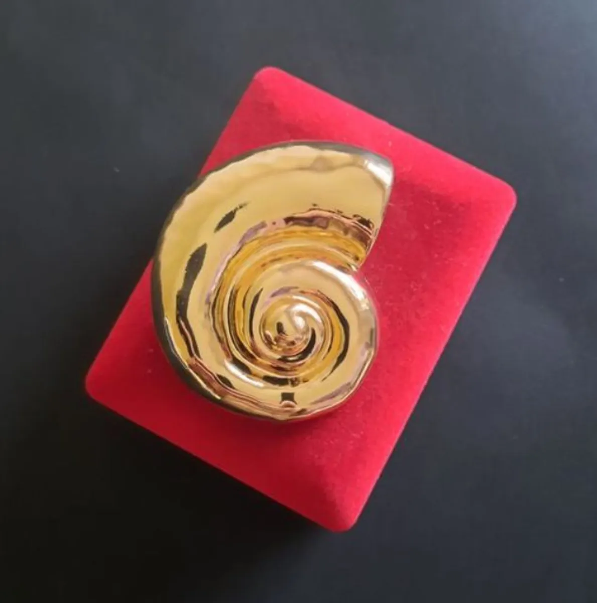 Gold Tone Nautilus Brooch Badge Large Sea Shell - Image 2