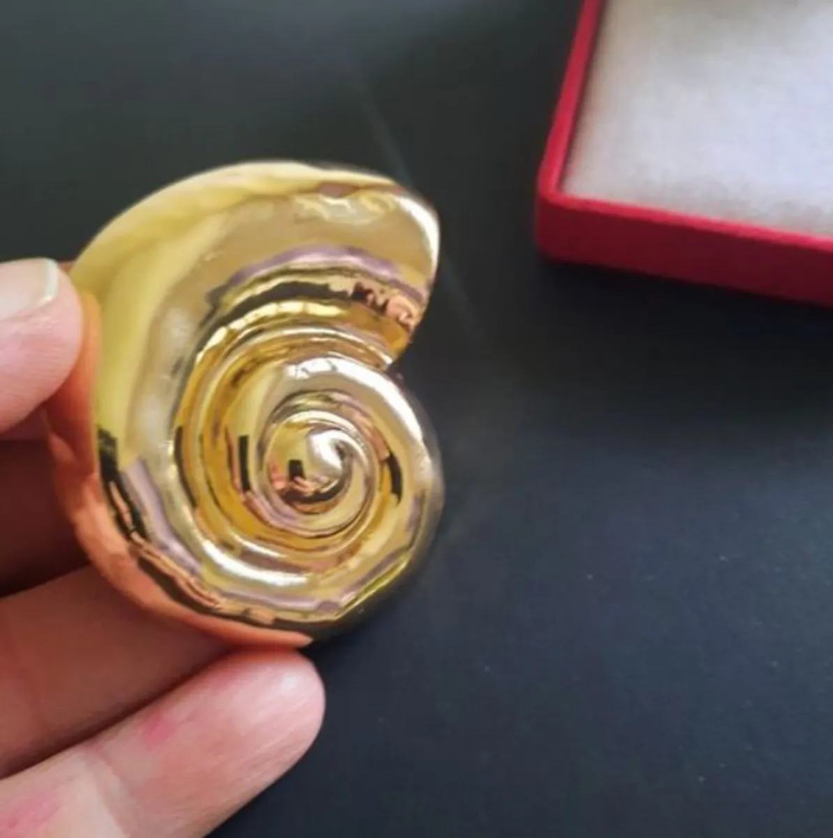 Gold Tone Nautilus Brooch Badge Large Sea Shell - Image 4