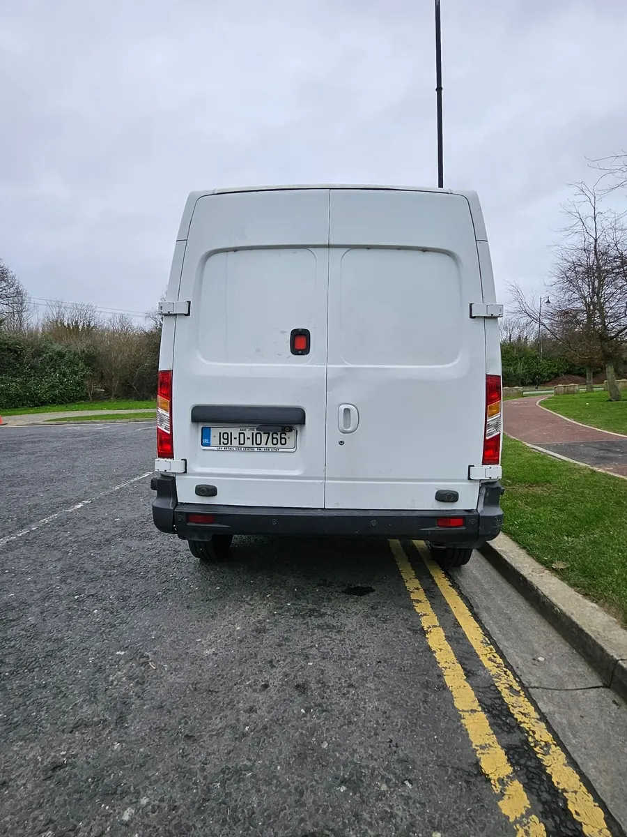 2019 Campervan - Image 4