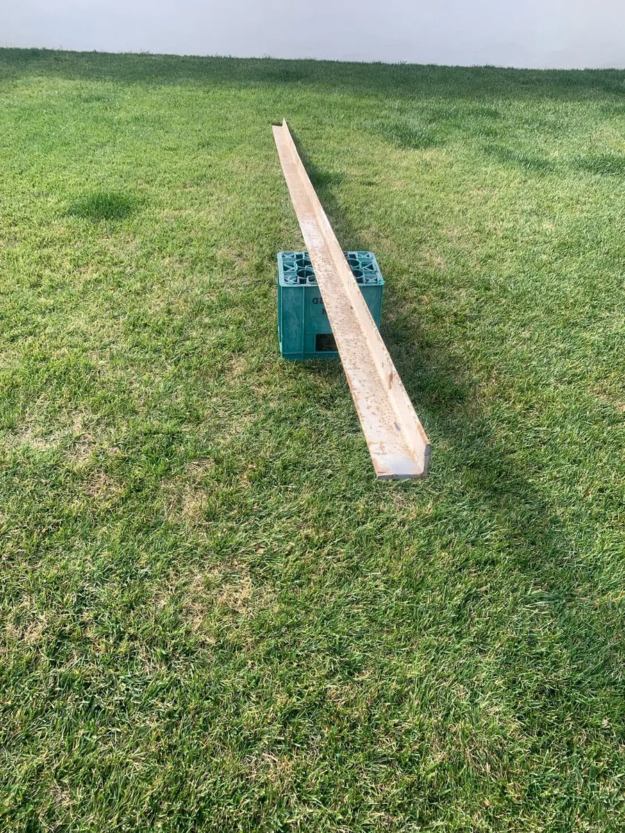 Length of heavy angle iron - Image 1