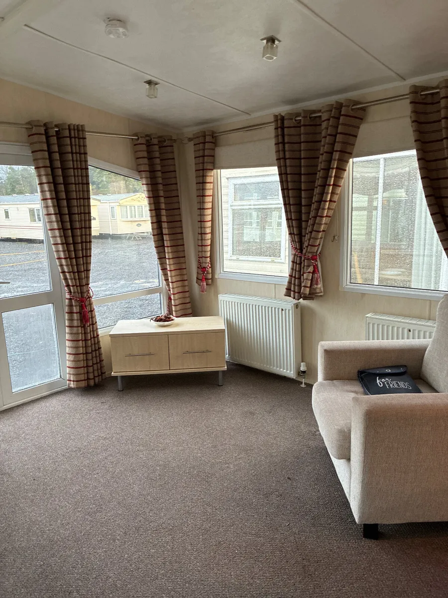 MODERN AND CLASSY 3 BED WINTER PACK - Image 3